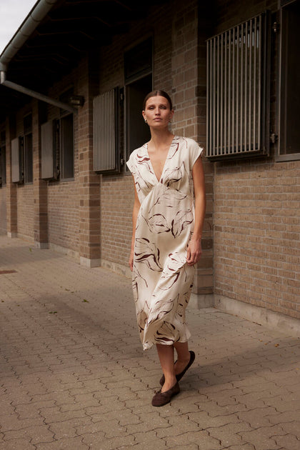 soaked luxury dresses Essential dresses from Soaked in Luxury 2026 | See our current selection