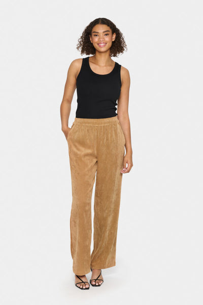 Saint Tropez Gabor pants in baby cord with wide leg and elasticated waist. Colour tan 